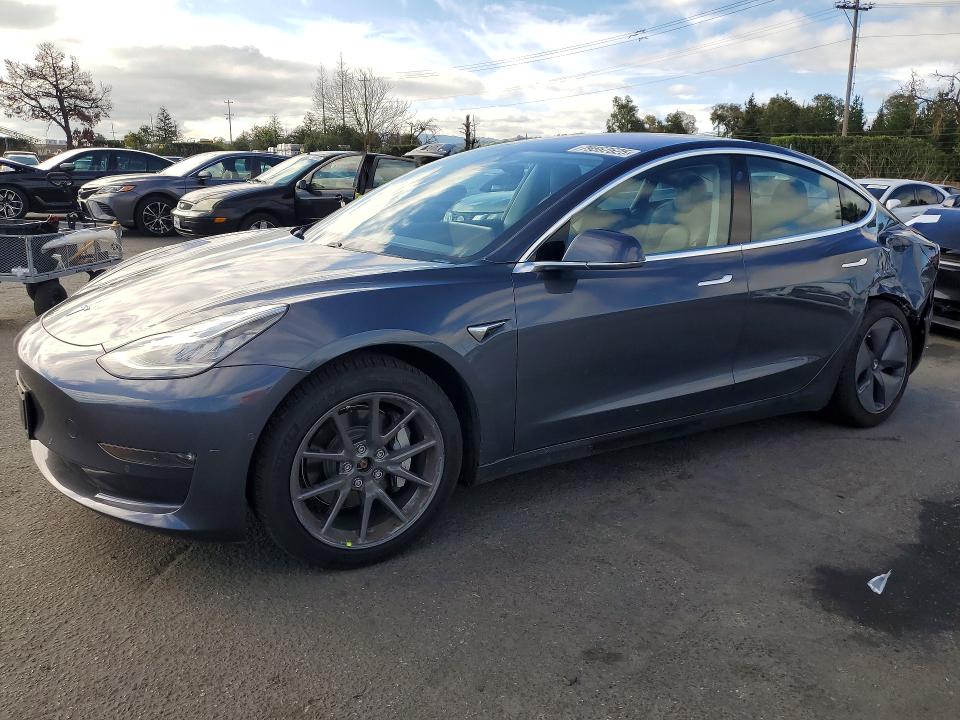 2018 TESLA MODEL 3 — VIN 5YJ3E1EB2JF144795