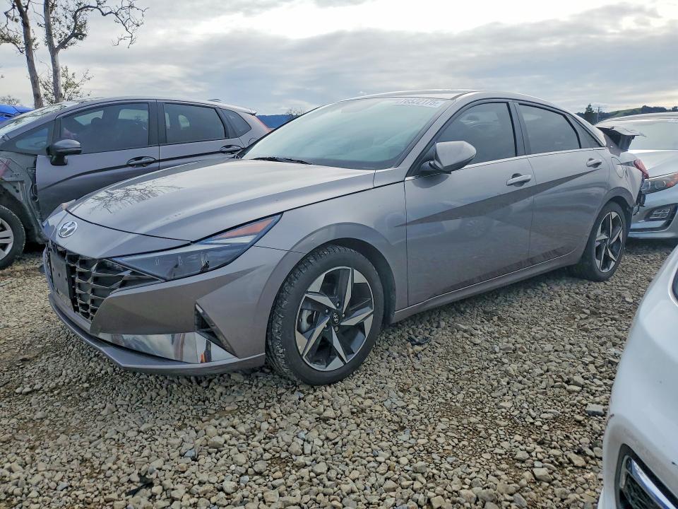 2022 HYUNDAI ELANTRA — VIN KMHLP4AG0NU330406