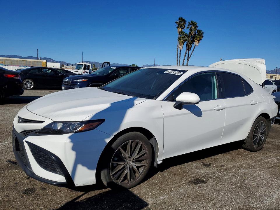 2021 TOYOTA CAMRY — VIN 4T1G11AKXMU566730