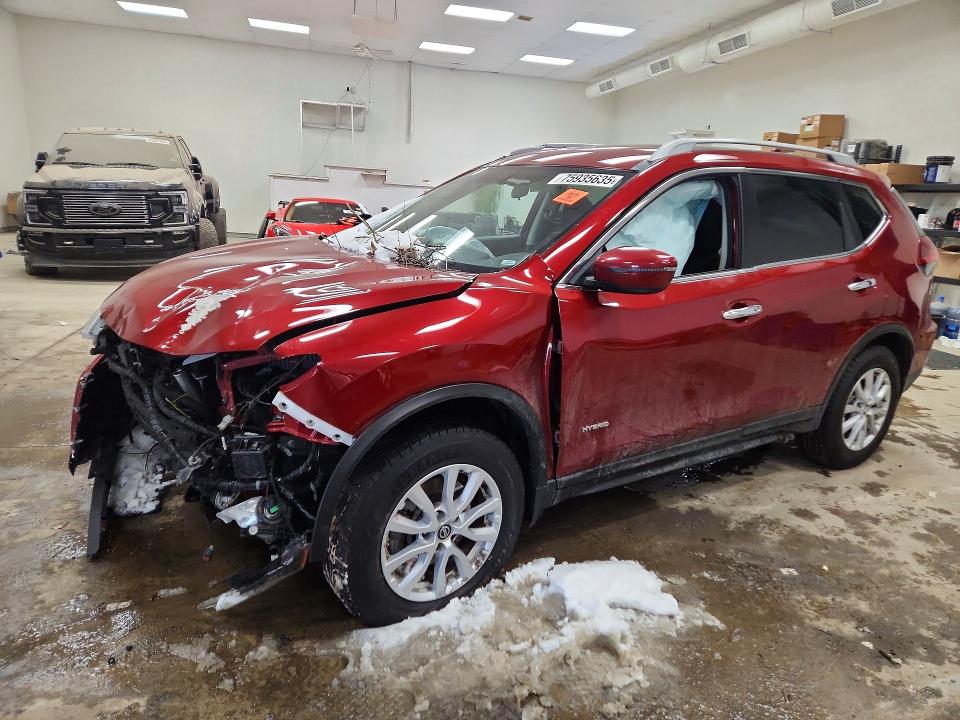 2018 NISSAN ROGUE — VIN 5N1ET2MV2JC823359