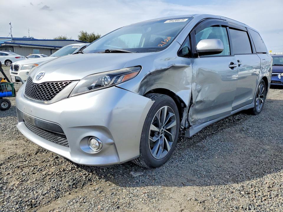 2017 TOYOTA SIENNA — VIN 5TDXZ3DC5HS766597