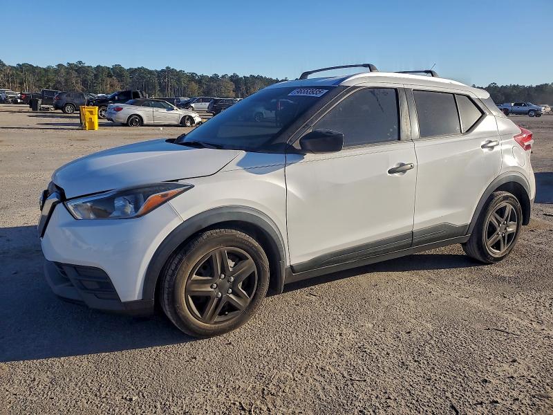 2019 NISSAN KICKS SV — VIN 3N1CP5CU2KL513179