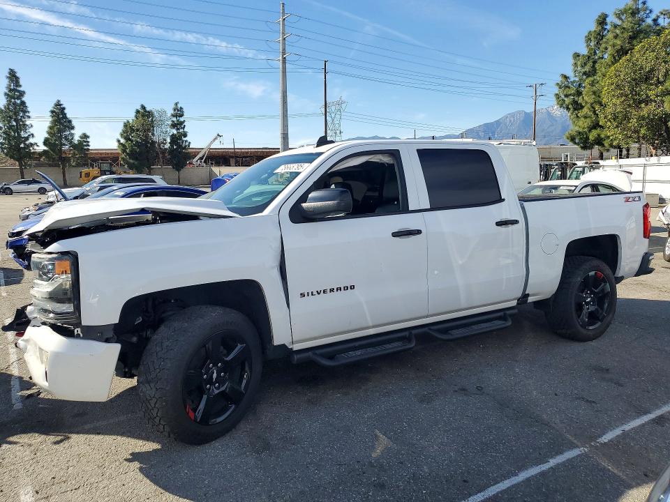 2018 CHEVROLET SILVERADO — VIN 3GCUKSEC9JG458319