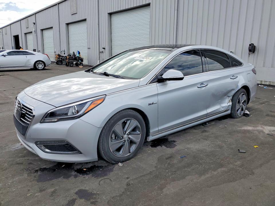 2016 HYUNDAI SONATA — VIN KMHE34L19GA034074