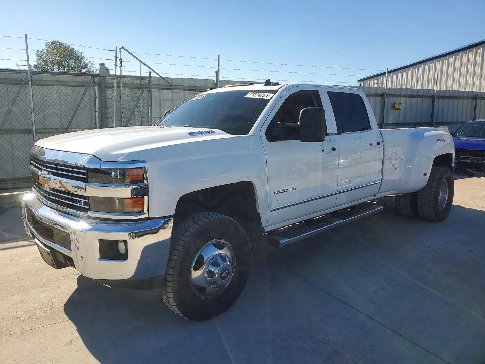 2015 CHEVROLET SILVERADO — VIN 1GC4K0E80FF191421