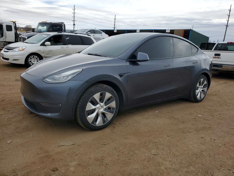 2021 TESLA MODEL Y — VIN 5YJYGAEE9MF185536