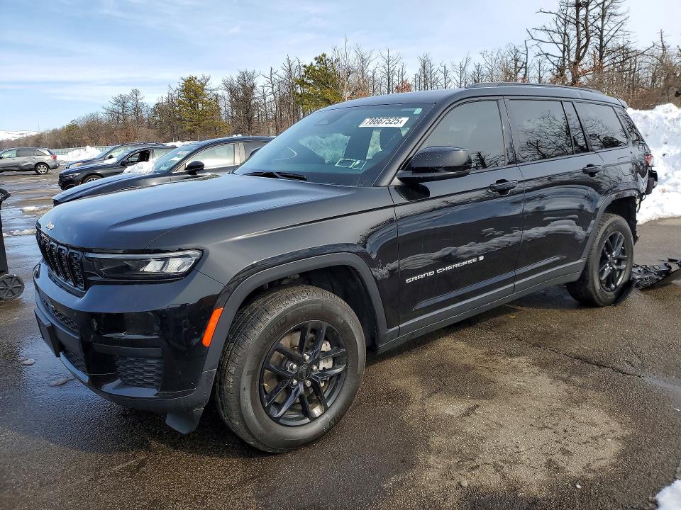 2024 JEEP GRAND CHEROKEE — VIN 1C4RJKAG9R8615740