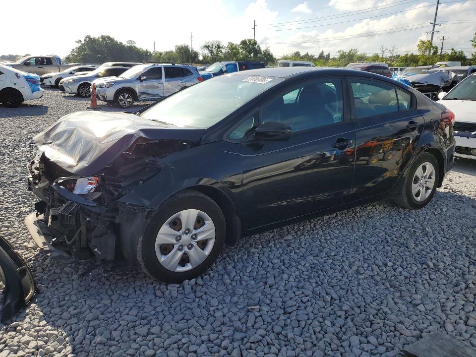 2017 KIA FORTE — VIN 3KPFK4A76HE113171