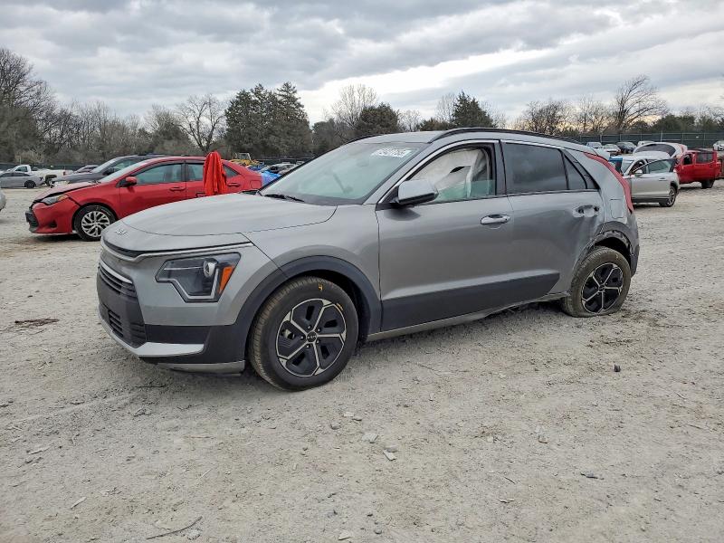 2023 KIA NIRO — VIN KNDCR3LE9P5052817