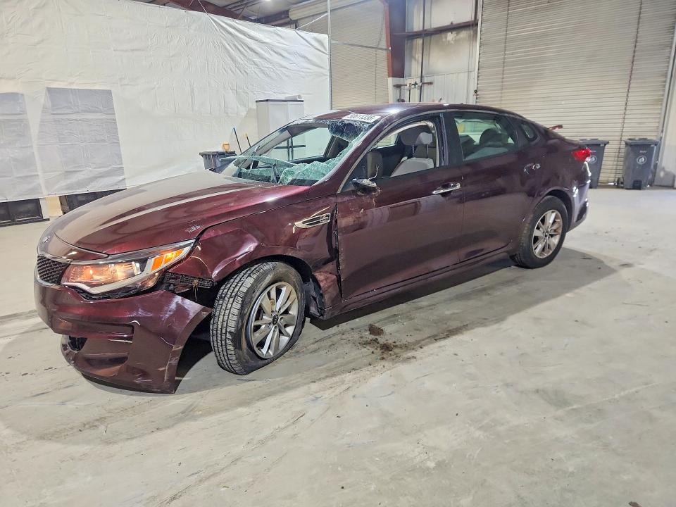 2016 KIA OPTIMA — VIN 5XXGT4L36GG015677