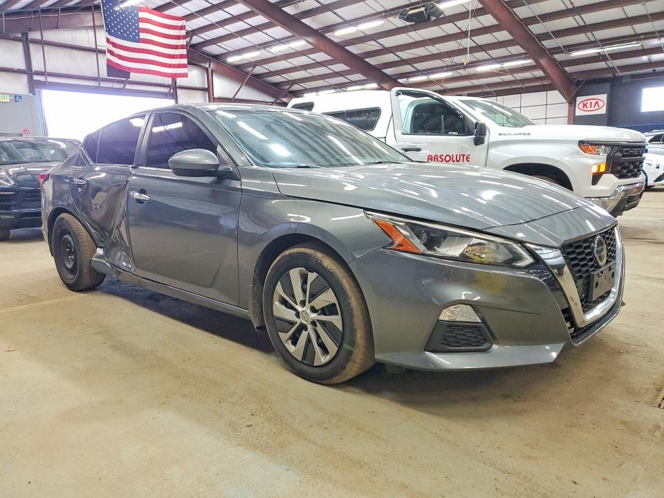 1N4BL4BV9MN355456