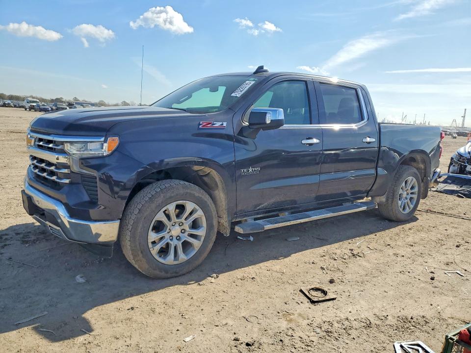2022 CHEVROLET SILVERADO — VIN 1GCUDGED1NZ627299