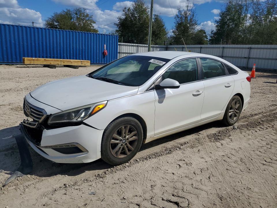 2015 HYUNDAI SONATA — VIN 5NPE24AF1FH097456
