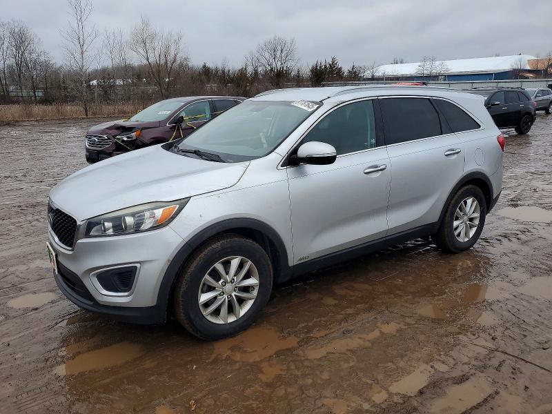 2016 KIA SORENTO LX — VIN 5XYPGDA34GG032660