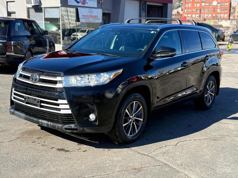 2019 TOYOTA HIGHLANDER — VIN 5TDJZRFH8KS572381