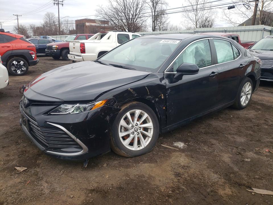 2022 TOYOTA CAMRY — VIN 4T1C11AK2NU647754