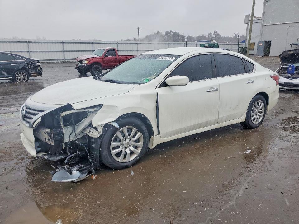 2015 NISSAN ALTIMA — VIN 1N4AL3AP4FN309030