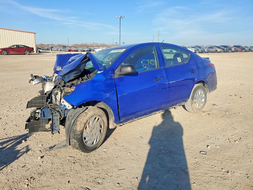 2015 NISSAN VERSA — VIN 3N1CN7AP4FL915273