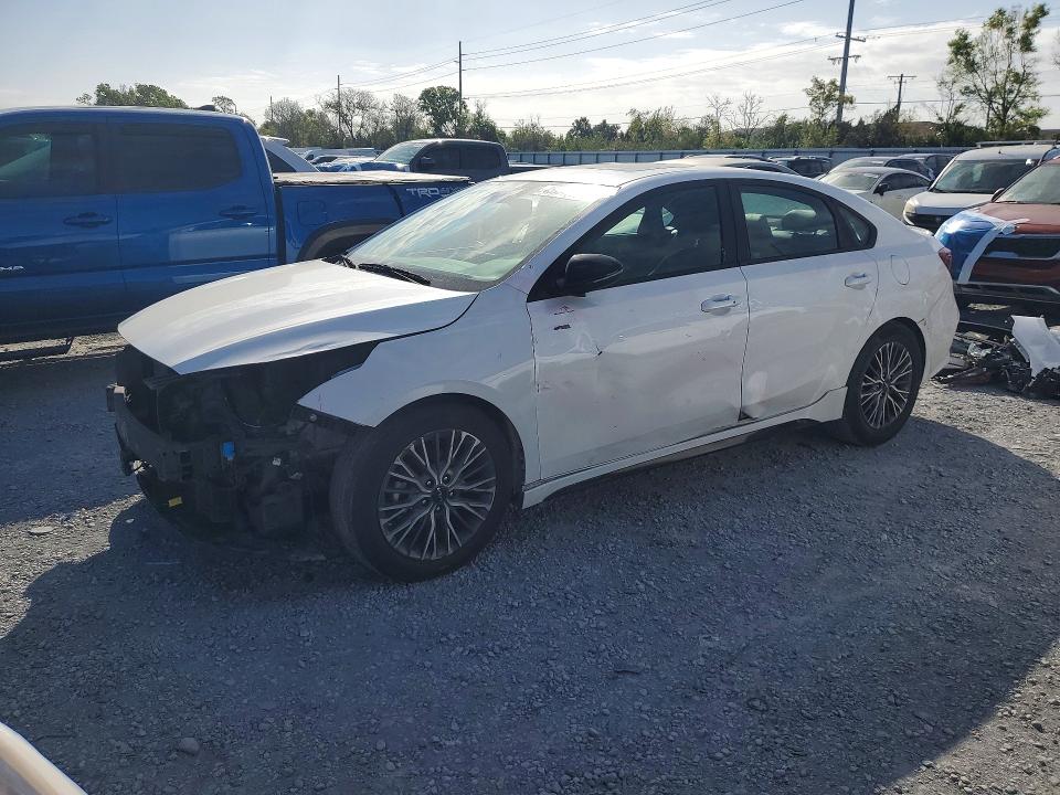 2022 KIA FORTE — VIN 3KPF54AD2NE472705