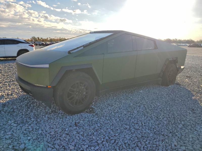 2024 TESLA CYBERTRUCK — VIN 7G2CEHEE5RA037930