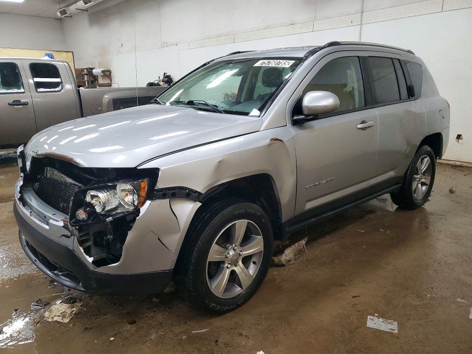 2017 JEEP COMPASS — VIN 1C4NJCEA5HD156156