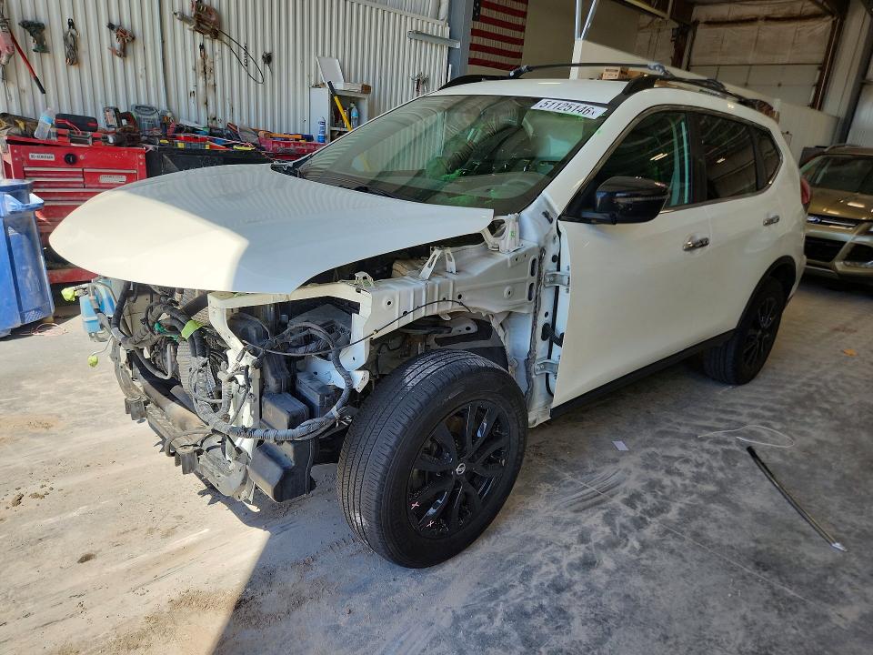 2017 NISSAN ROGUE — VIN 5N1AT2MV6HC820134