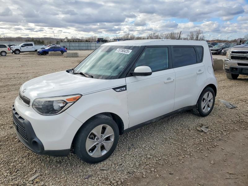 2015 KIA SOUL — VIN KNDJN2A26F7145402