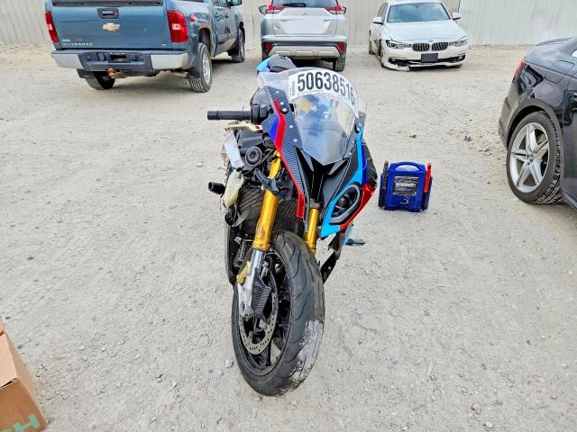 WB10D2105FZ352412