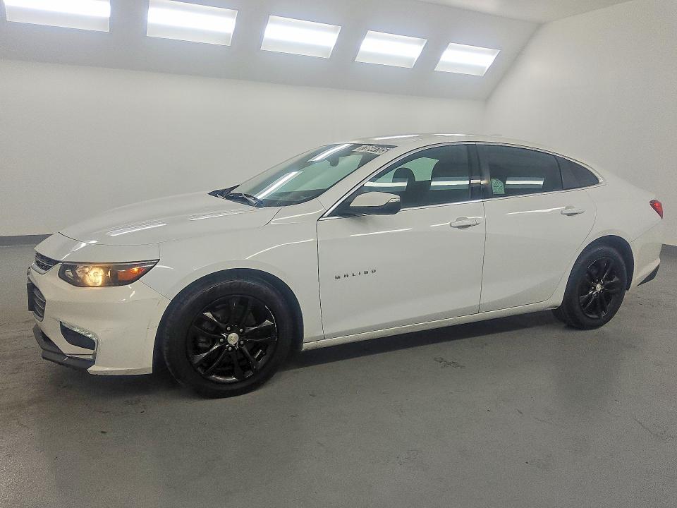 2018 CHEVROLET MALIBU — VIN 1G1ZD5ST3JF145900