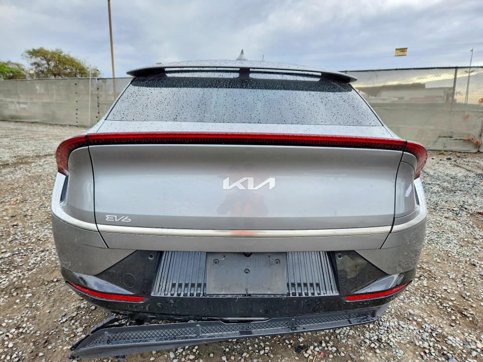 KNDC34LA5P5113259