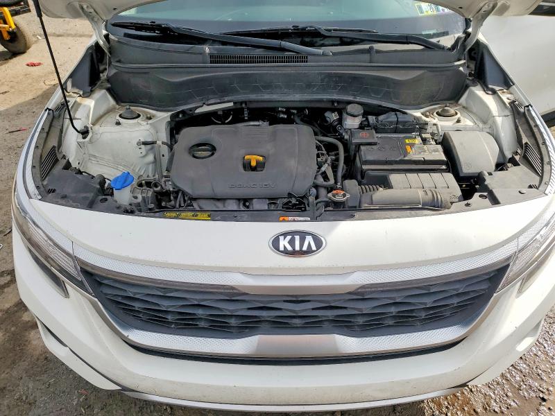 KNDEUCAAXM7156580