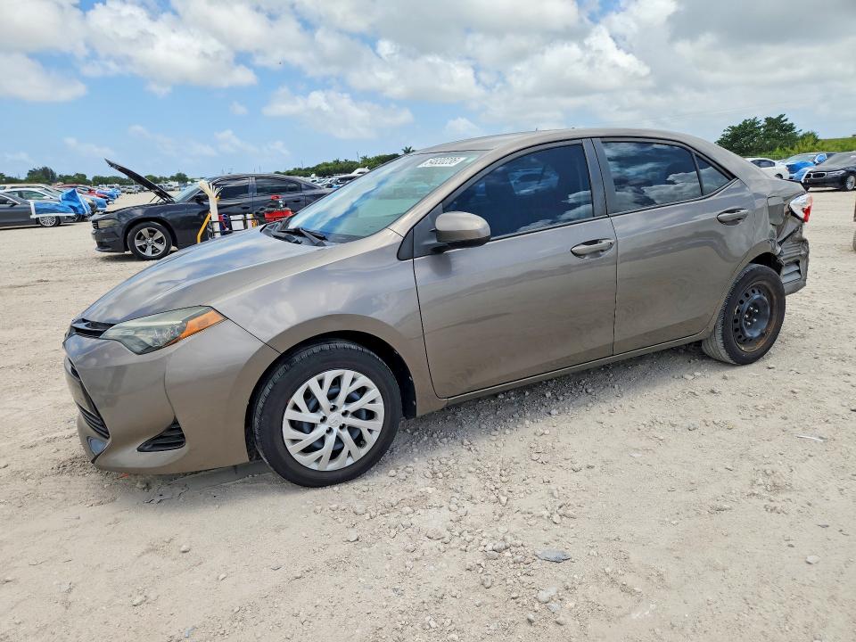 2018 TOYOTA COROLLA — VIN 5YFBURHE7JP778384