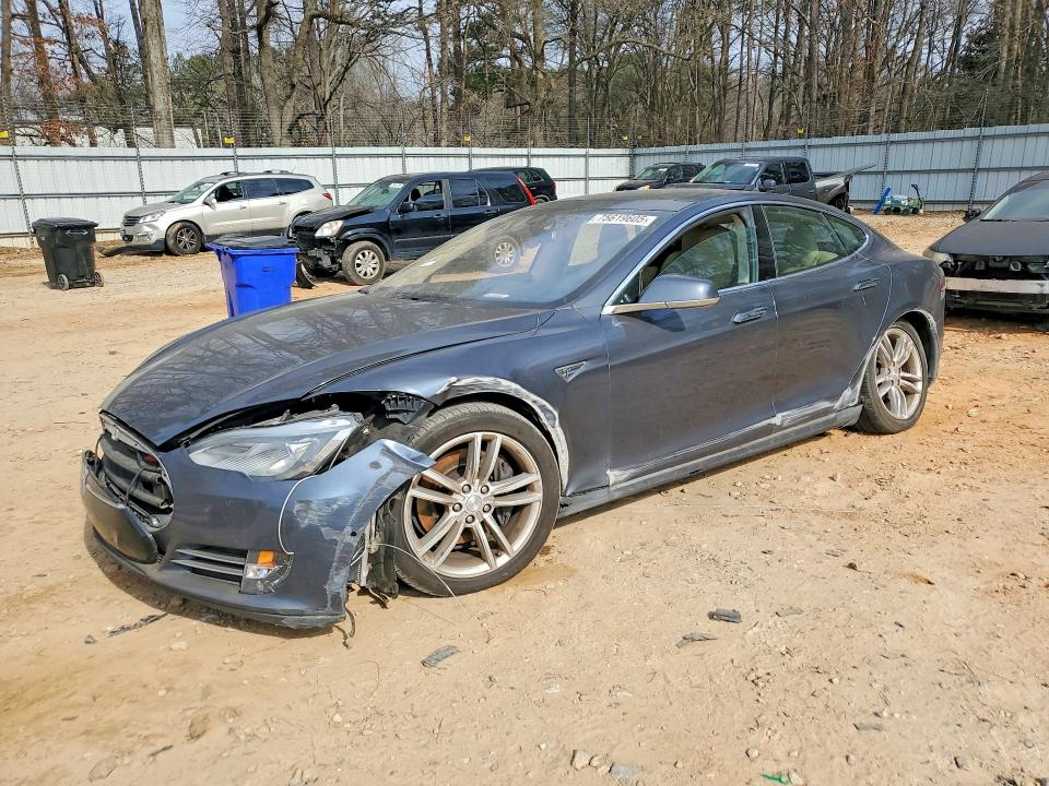 2015 TESLA MODEL S — VIN 5YJSA1H23FFP78739