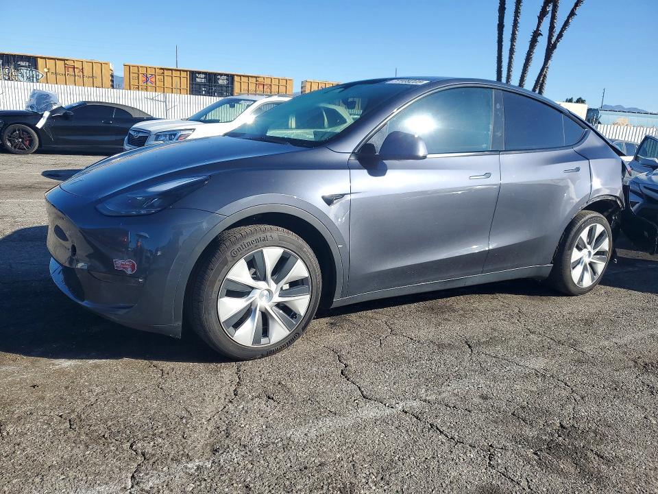 2023 TESLA MODEL Y — VIN 7SAYGDEE5PF875342