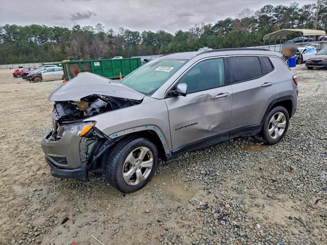 2019 JEEP COMPASS LA — VIN 3C4NJCBB6KT797153