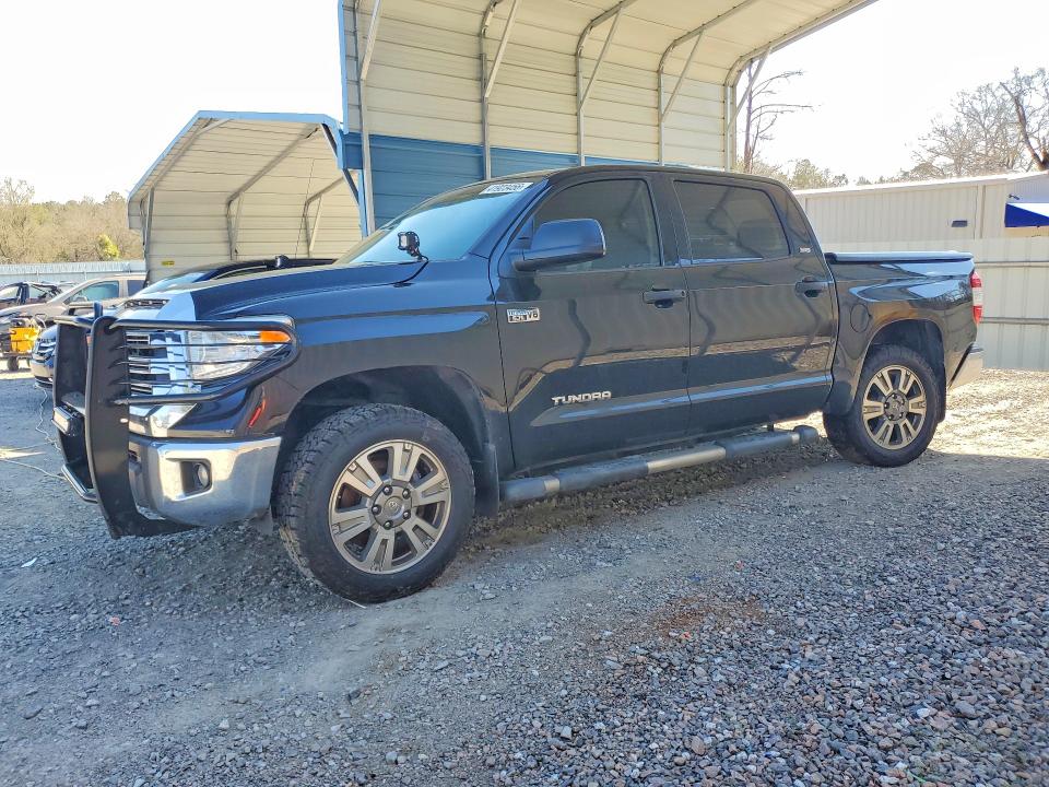 2015 TOYOTA TUNDRA — VIN 5TFDW5F10FX431483