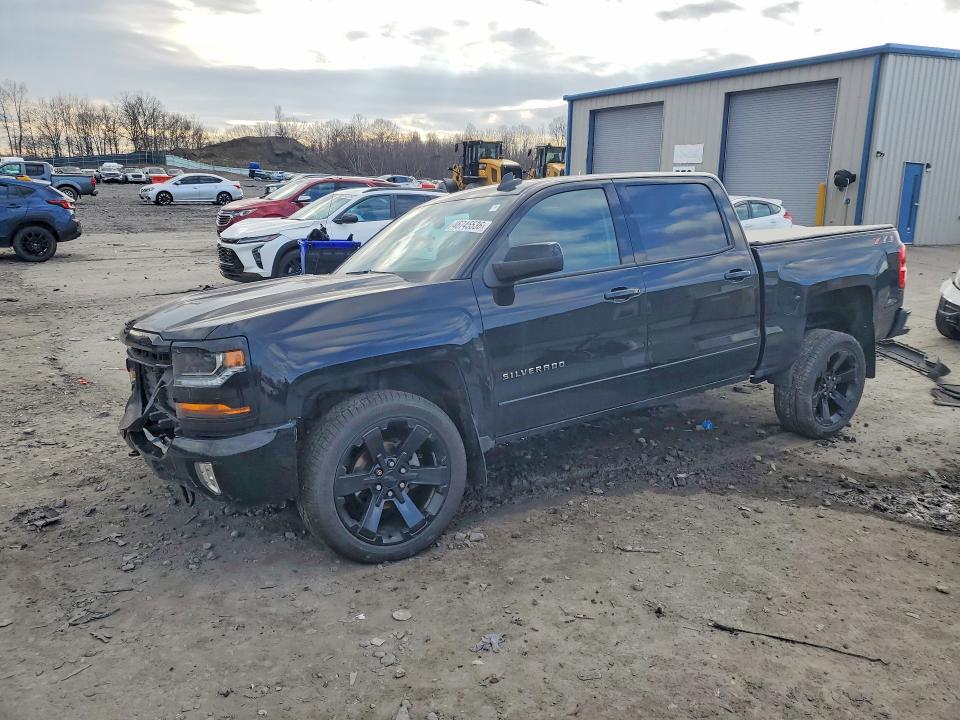 2018 CHEVROLET SILVERADO — VIN 3GCUKREC3JG445350