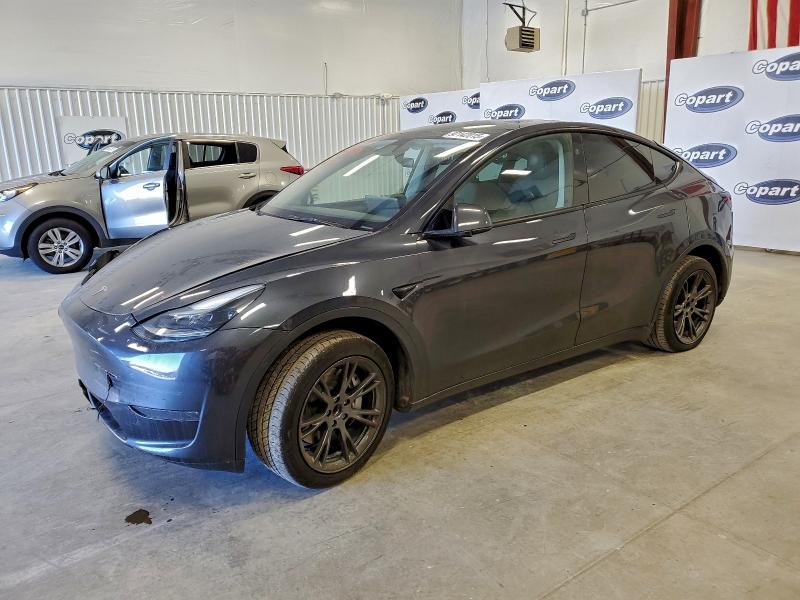 2024 TESLA MODEL Y — VIN 7SAYGDED5RA334069