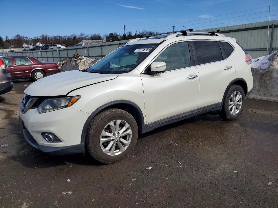 2015 NISSAN ROGUE — VIN 5N1AT2MV8FC792592