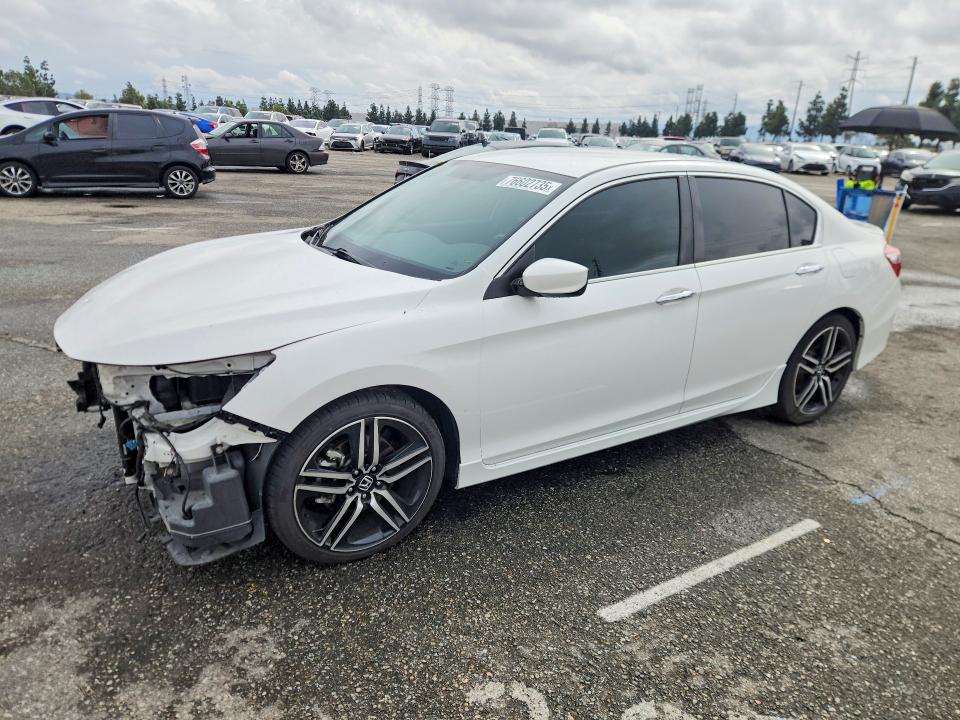 2017 HONDA ACCORD — VIN 1HGCR2F15HA084340