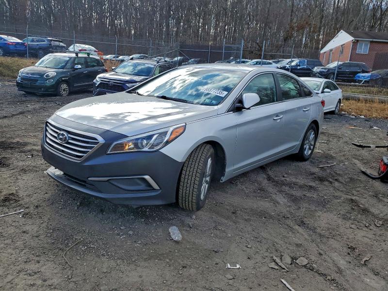 2016 HYUNDAI SONATA SE — VIN 5NPE24AF1GH288960