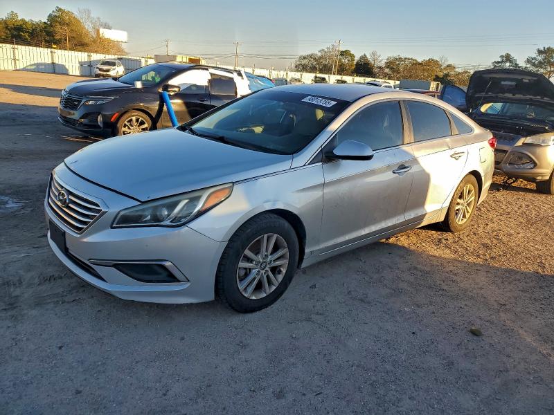 2017 HYUNDAI SONATA SE — VIN 5NPE24AF6HH507901