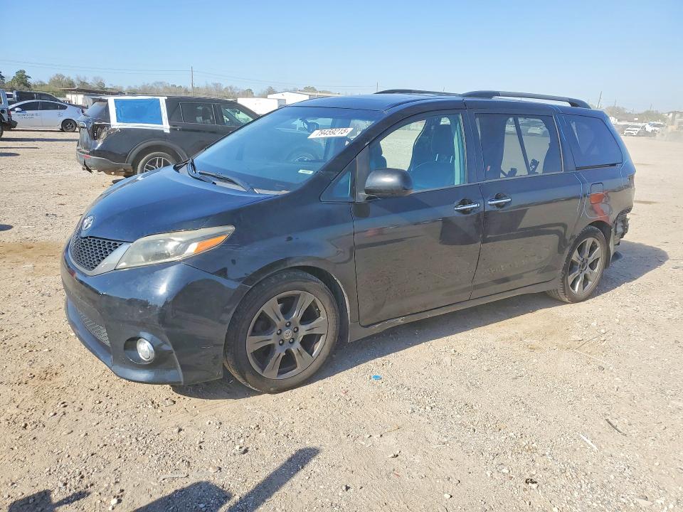 2017 TOYOTA SIENNA — VIN 5TDXZ3DC8HS885177