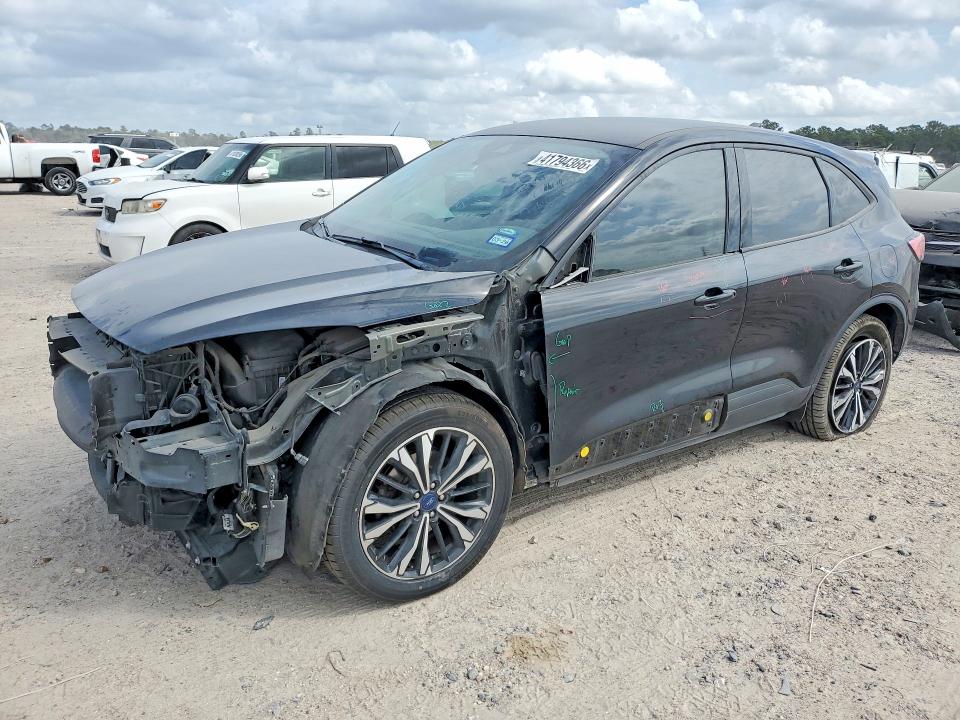 2022 FORD ESCAPE — VIN 1FMCU0G64NUA82435