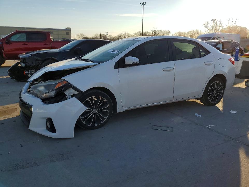 2016 TOYOTA COROLLA — VIN 5YFBURHE3GP455104