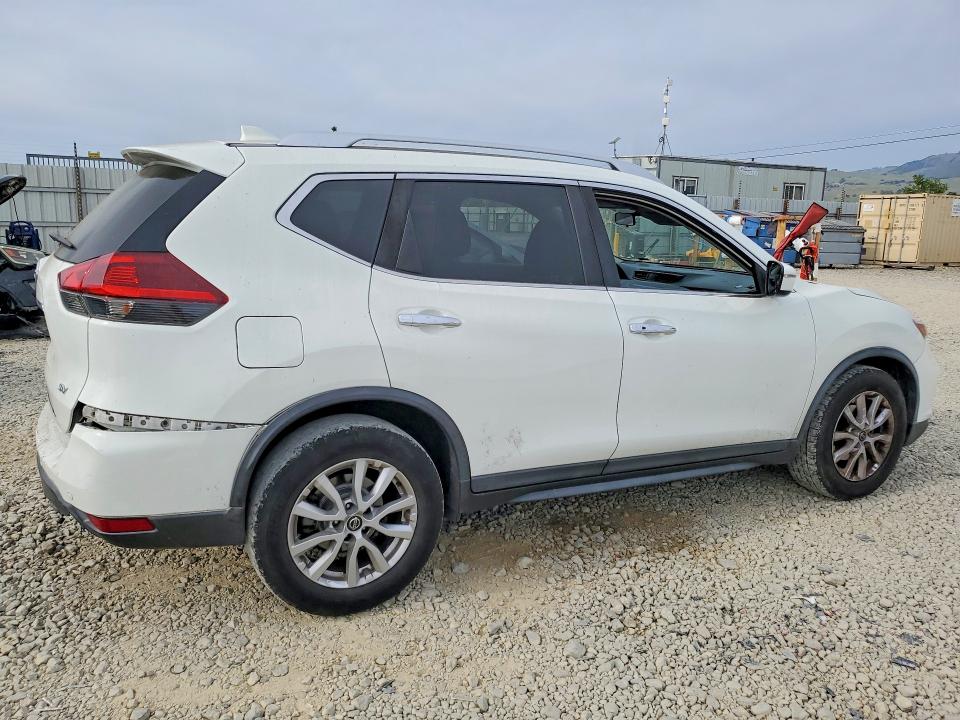 KNMAT2MT3KP518237