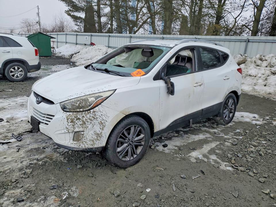 2015 HYUNDAI TUCSON — VIN KM8JU3AG8FU075340