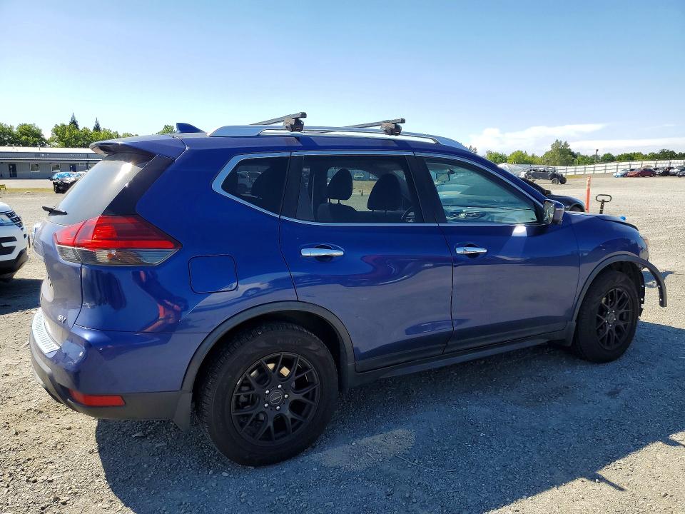 JN8AT2MT2HW145985