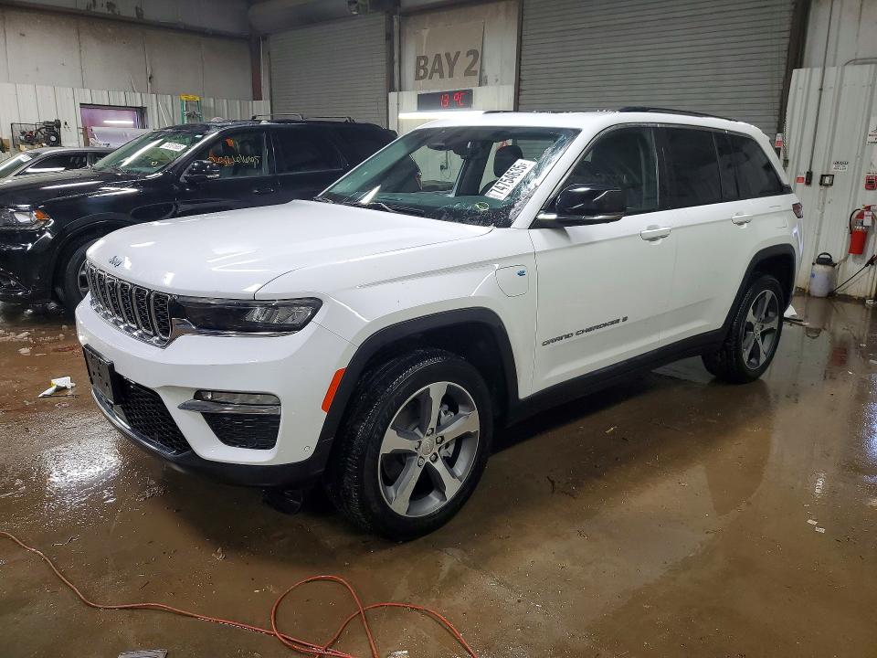 2024 JEEP GRAND CHEROKEE — VIN 1C4RJYB65RC712004
