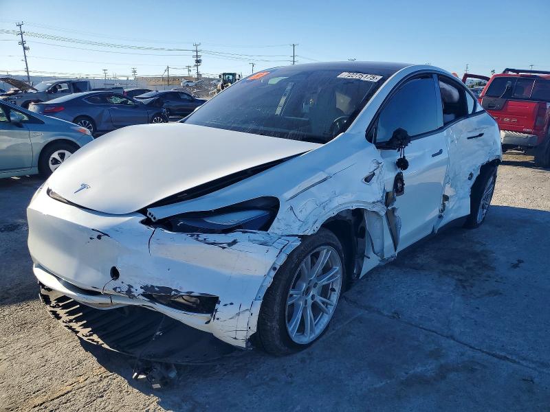 2023 TESLA MODEL Y — VIN 7SAYGDEEXPF631864